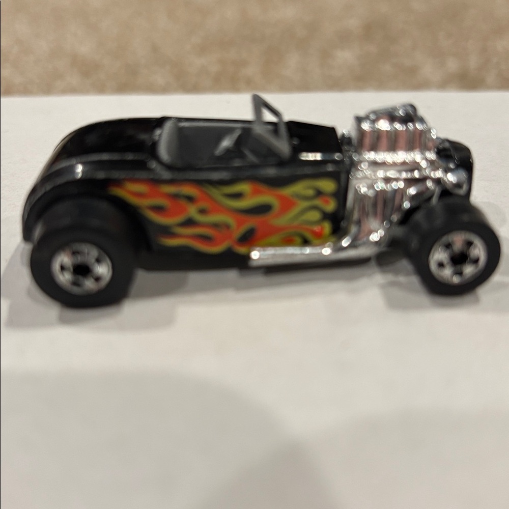 Vintage Hot Wheels 1975 Roadster Hot Rod Black Flames Canada Patent Collectible